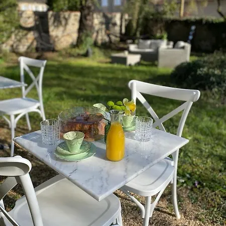 Attic Suite, Maison De Mags & Mags 3*