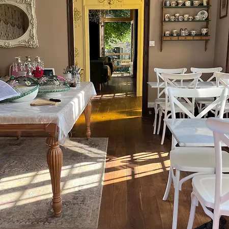 Attic Suite, Maison De Mags & Mags