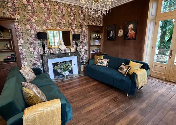 Attic Suite, Maison De Mags & Mags 3* Lanouaille