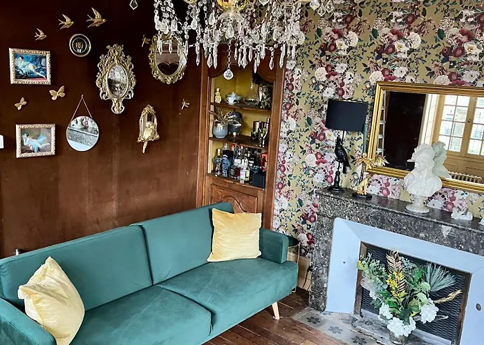 Attic Suite, Maison De Mags & Mags B&B Lanouaille