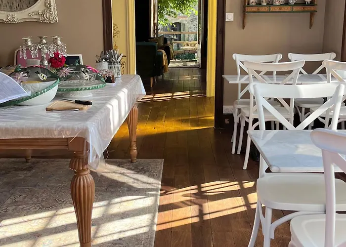 Attic Suite, Maison De Mags & Mags